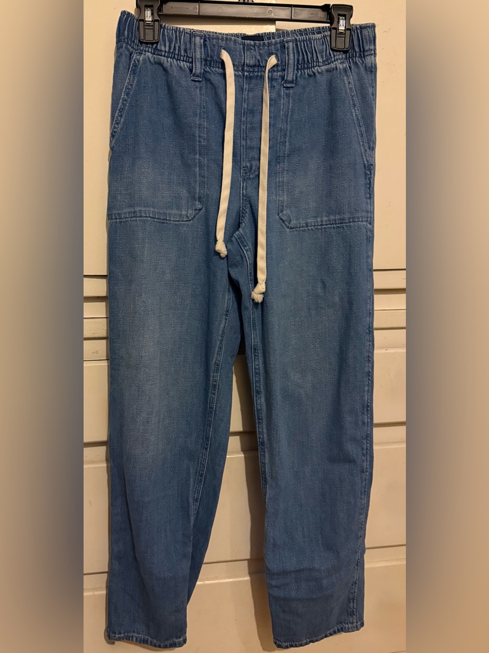 GAP Light Blue Denim Ankle Jogger Jeans with White Drawstring